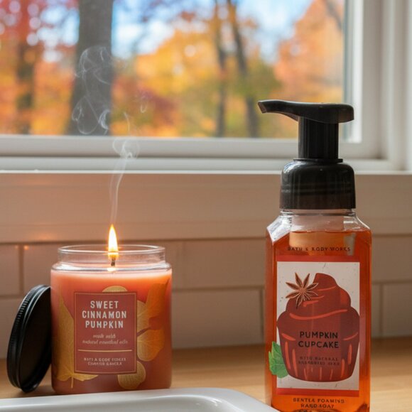 Pumpkin Scented Gift Set with Fall themed Bag - Picture 1 of 9